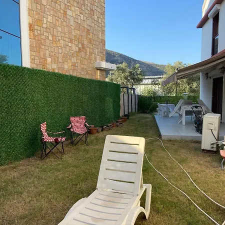 Close To The Sea In - With A Shared Pool * كوشاداسيه
