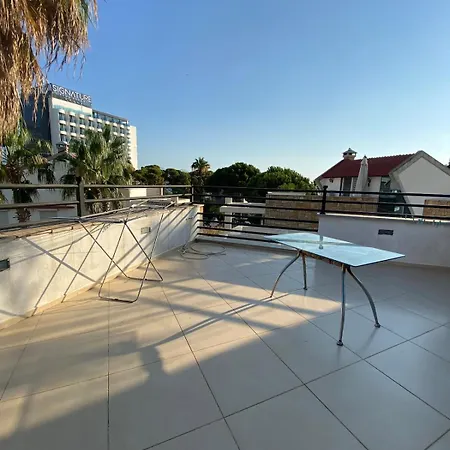 فيلة Close To The Sea In - With A Shared Pool
